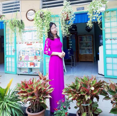 Bạn Nữ Tím lưu ly Độc thân 42 tuổi Tìm bạn bè mới ở Quận 3, TP Hồ Chí Minh
