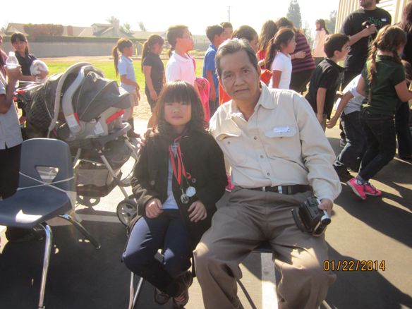 Bạn Nam Tung Ly dị 64 tuổi Tìm người yêu lâu dài ở California, Mỹ