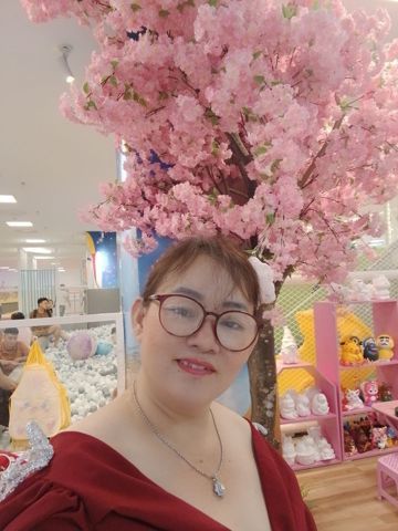 Bạn Nữ Huỳnh Lê ngọc Ly dị 45 tuổi Tìm bạn bè mới ở Dĩ An, Bình Dương