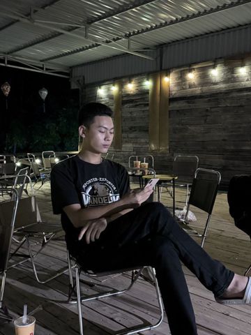 Bạn Nữ Hưng Độc thân 20 tuổi Tìm bạn tâm sự ở Hai Bà Trưng, Hà Nội